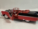 1/18 ERTL 1956 FORD SUNLINER BLACK ON RED  - Photo 3