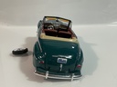1/18 ROAD SIGNATURE 1948 FORD CONVERTIBLE GREEN ON DARK BROWN *BROKEN TIRE - Photo 4