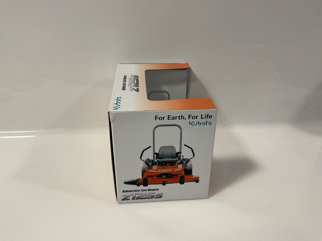 1/24 KUBOTA Z215S ZERO TURN MOWERS  - Photo 2