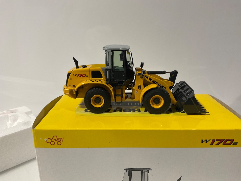 1/50 NZG NEW HOLLANDER W170B WHEEL LOADER  - Photo 4