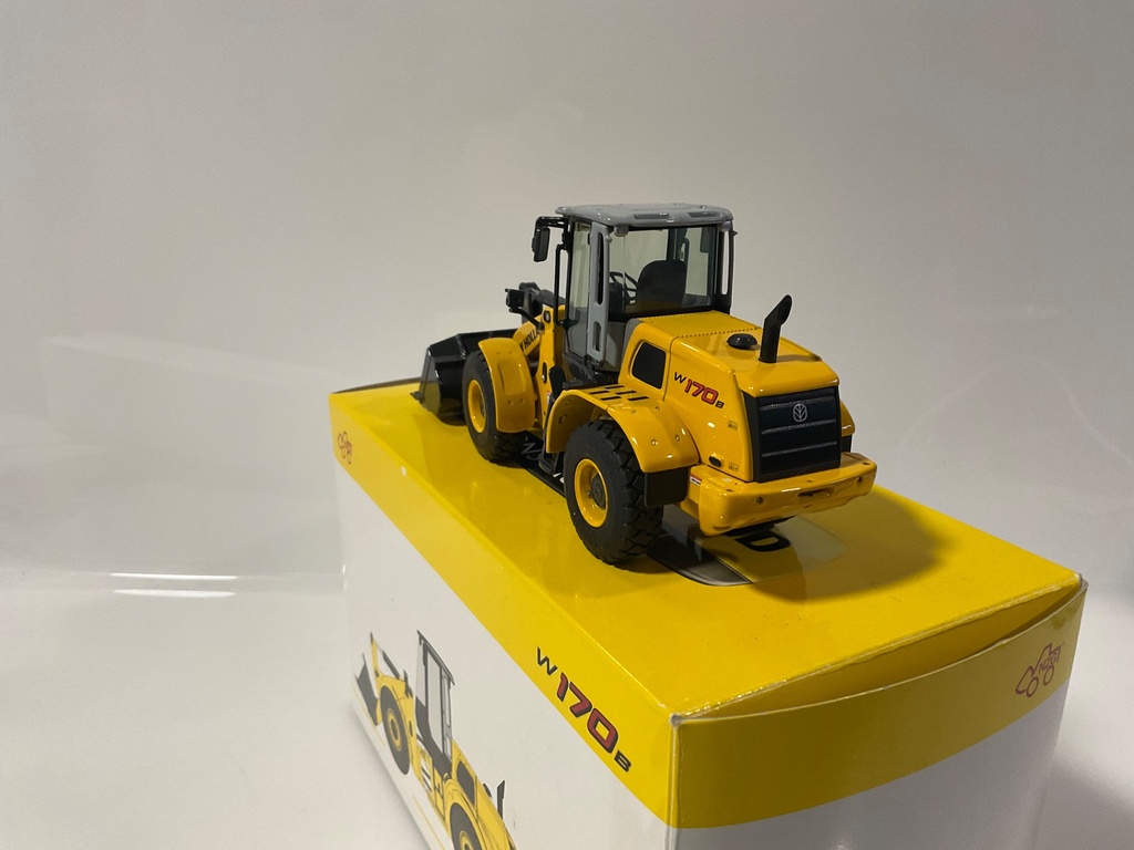 1/50 NZG NEW HOLLANDER W170B WHEEL LOADER  - Photo 6