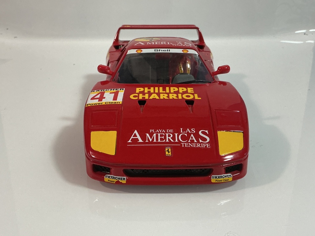 1/18 BURAGO 1987 FERRARI F40 RED ON GREY - Photo 2