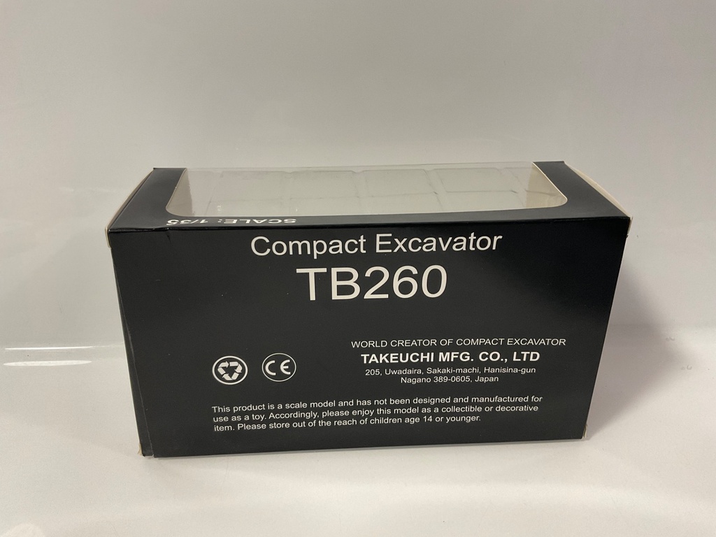 1/35 TAKEUCHI TB260 COMPACT EXCAVATOR  PLASTIC HAS CRACK  - Photo 4