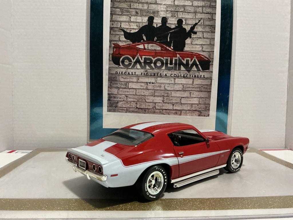 1/18: ERTL 1970 CHEVROLET CAMARO SS RED ON BLACK WITH WHITE STRIPE image