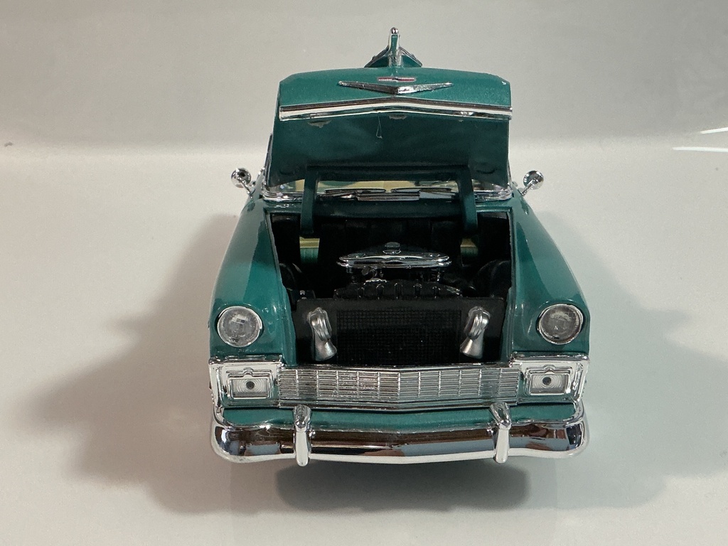 1/18 ROAD SIGNATURE 1956 CHEVROLET BEL AIR BLUE ON WHITE - Photo 7