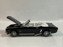 1/18 MOTORMAX 1964 1/2 MUSTANG BLACK ON WHITE  - Photo 2