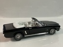 1/18 MOTORMAX 1964 1/2 MUSTANG BLACK ON WHITE  - Photo 6
