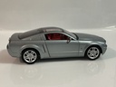 1/18 BEANSTALK GROUP MUSTANG GT FORD CONCEPT SILVER ON RED - Photo 7