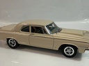 1/18 HIGHWAY 1964 DODGE DCP CREAM ON TAN  - Photo 7