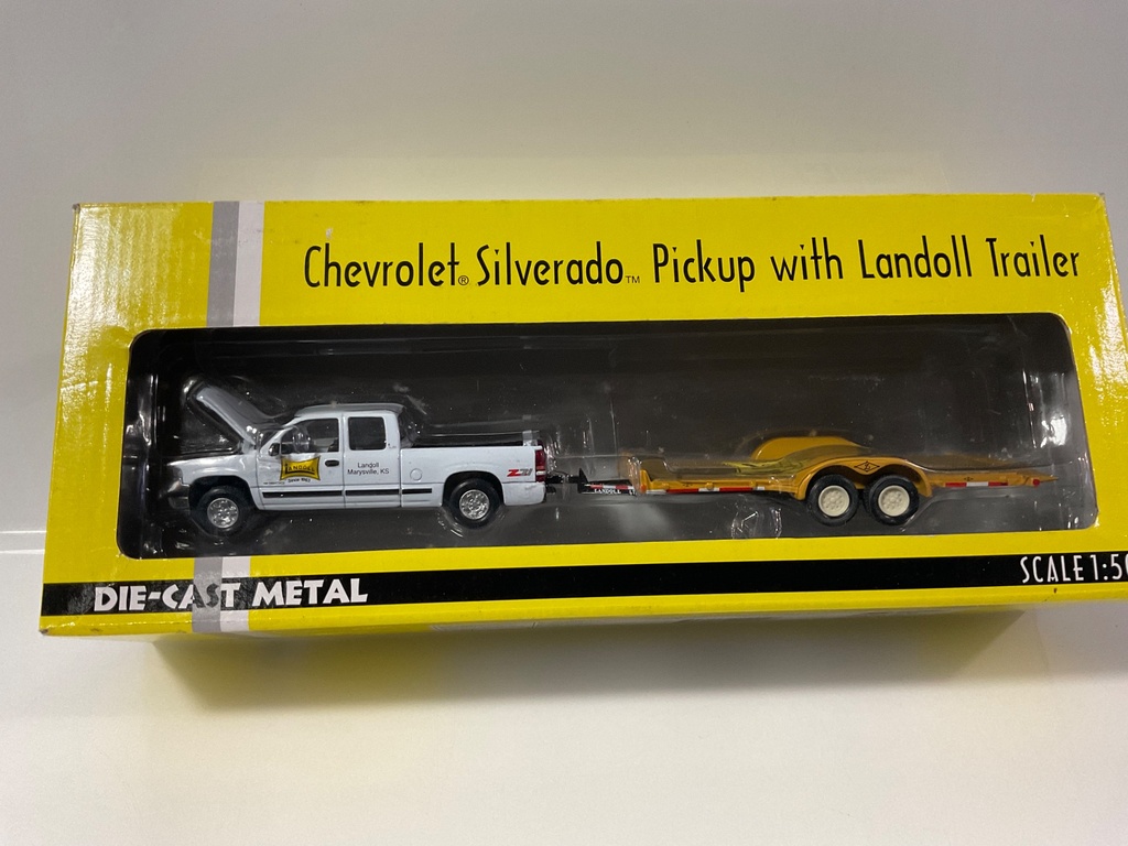 1/50 DCP CHEVY SILVERADO PICKUP WITH LANDOLL TRAILER  - Photo 2
