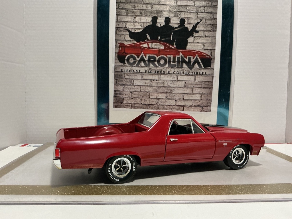 1/18: ERTL 1970 CHEVROLET EL CAMARO SS 454 image