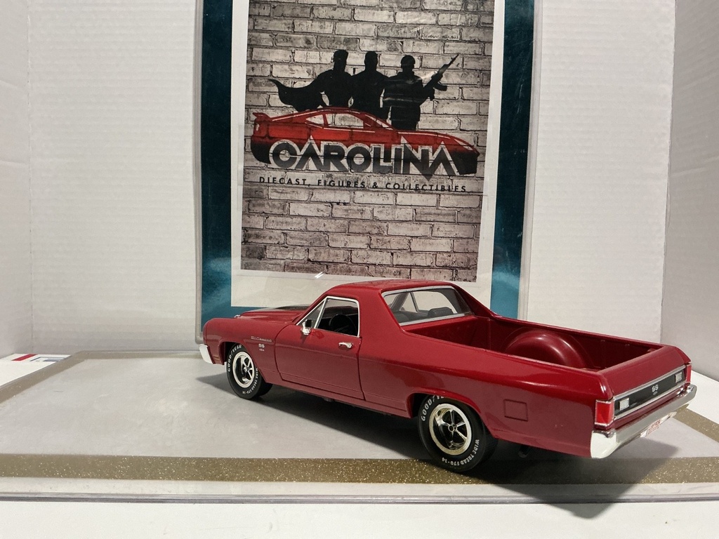 1/18: ERTL 1970 CHEVROLET EL CAMARO SS 454 image