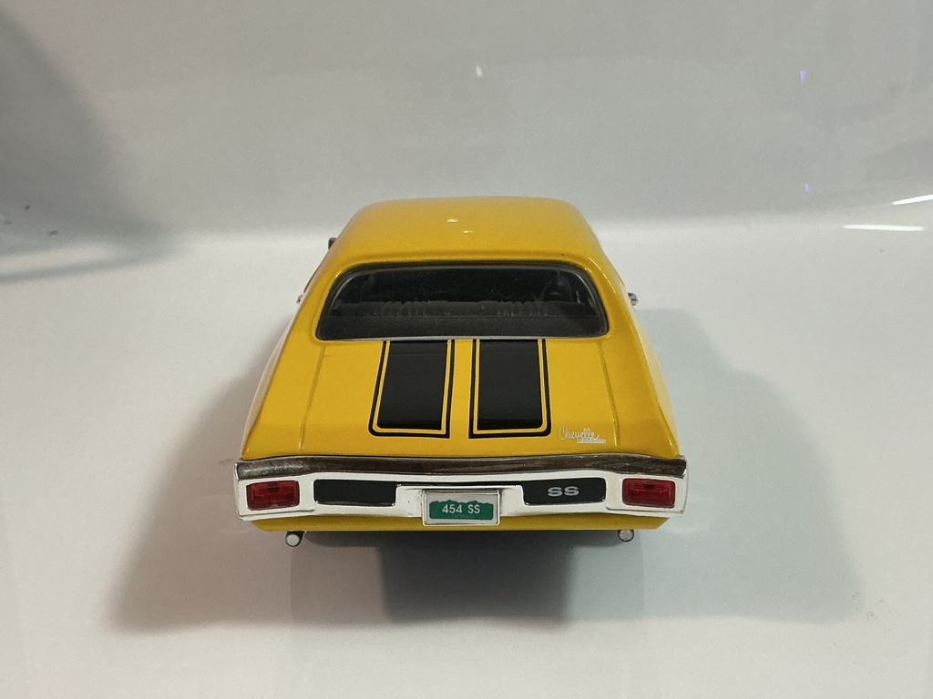 1/18 ERTL 1970 CHEVROLET CHEVELLE YELLOW ON BLACK - Photo 5