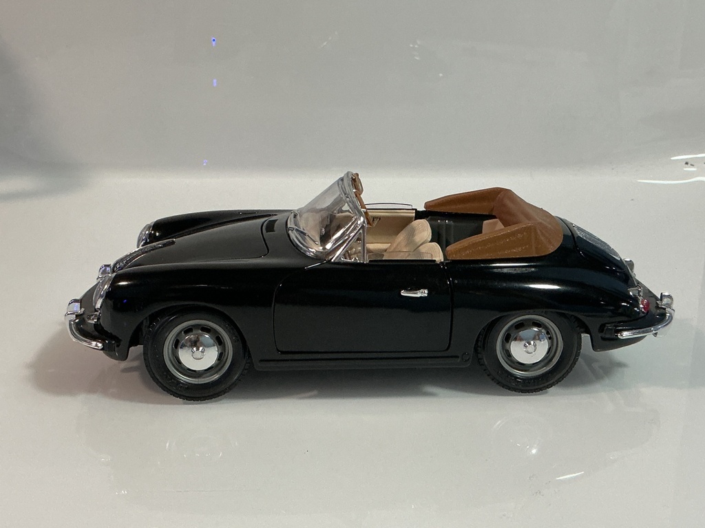 1/18 BURAGO PORSCHE 356 B 1961 BLACK ON TAN - Photo 4