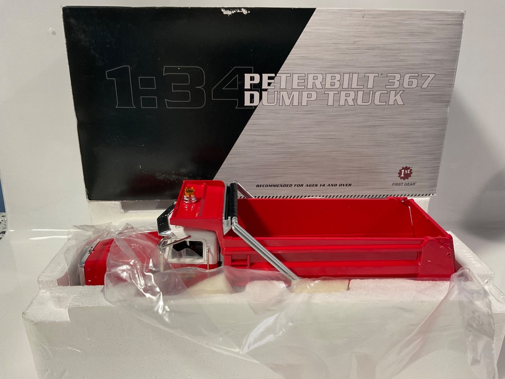 1/34 FIRST GEAR PETERBILT 367 DUMP TRUCK C.J. MILLER 19-4151 - Photo 2