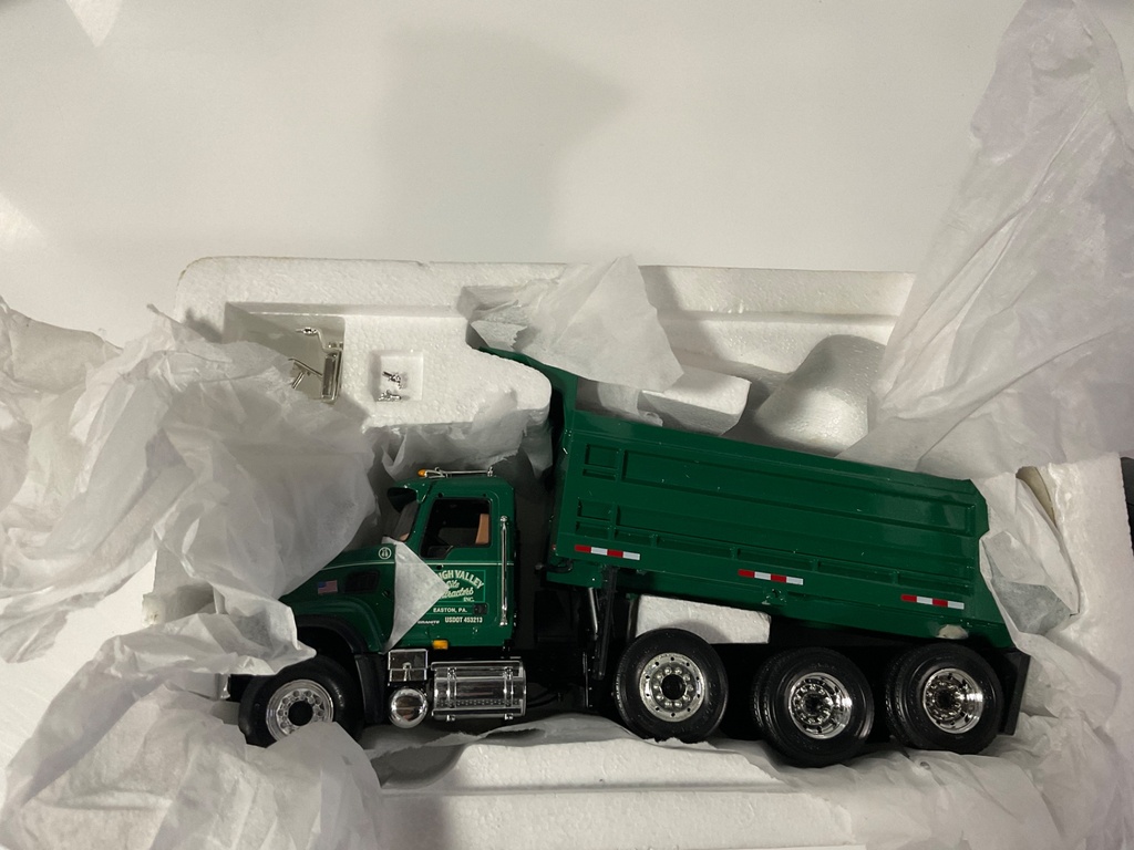 1/34 FIRST GEAR MACK GRANITE DUMP TRUCK LEHIGH VALLEY SITE CONTRACTORS 19-3251 - Photo 5