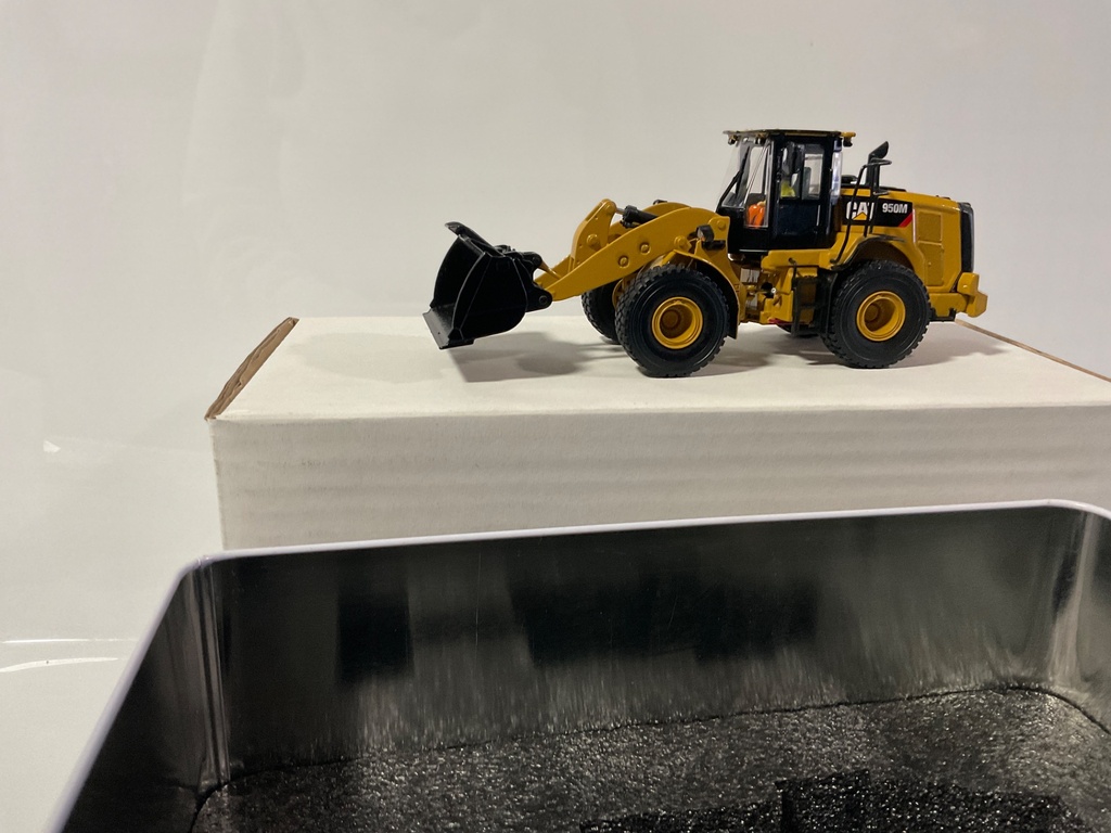 1/50 DCM CAT 950M WHEEL LOADER 85914 - Photo 5