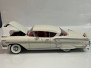 1/18 ERTL 1958 CHEVROLET IMPALA WHITE ON RED - Photo 3