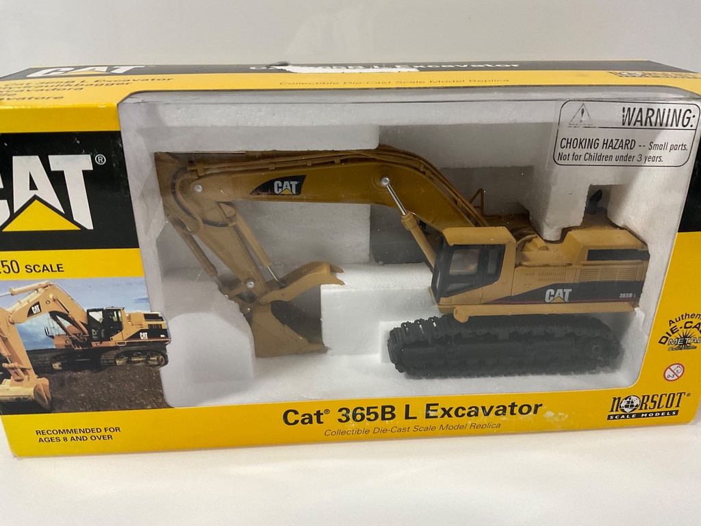 1/50 NORSCOT CAT 365B L EXCAVATOR  PLASTIC CRACKED  - Photo 3