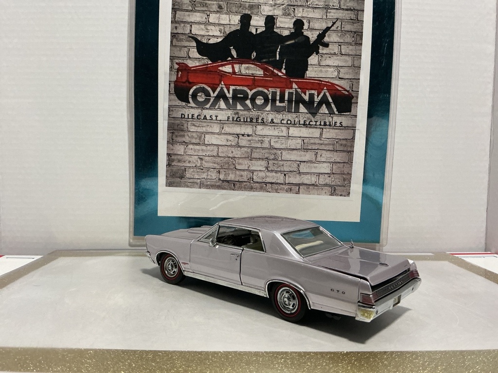 1/24: DANBURY MINT 1965 PONTIAC GTO SILVER image