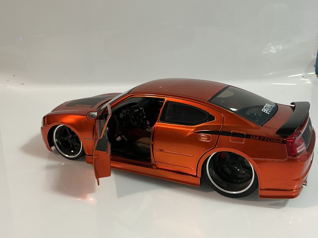 1/18 JADA 2006 CHARGER R/T ORANGE ON BLACK - Photo 3