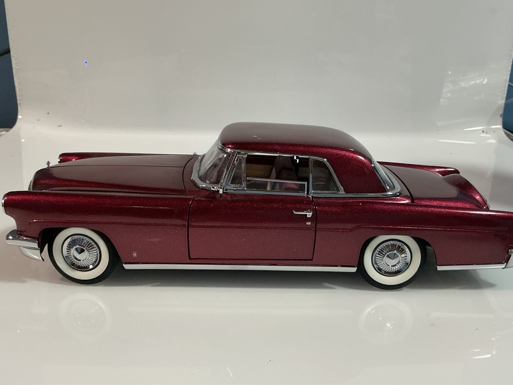1/18 SIGNATURE SERIES 1956 CONTINENTAL MARK II - Photo 2