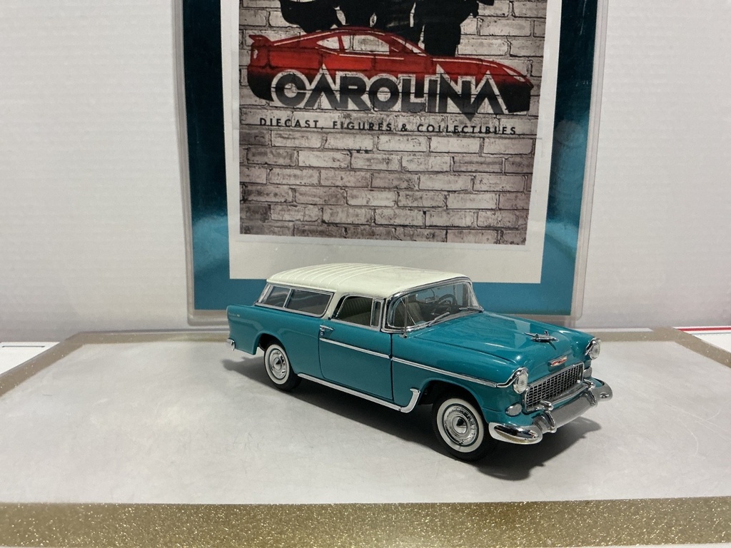 1/24: DANBURY MINT 1955 CHEVROLET NOMAD BLUE ON WHITE image