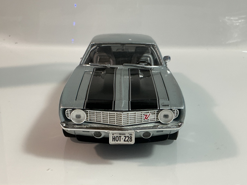 1/18 ERTL 1969 CHEVROLET CAMARO SILVER / BLACK  - Photo 8