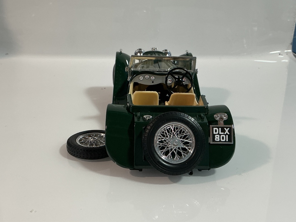 1/18 BURAGO JAGUAR SS 100 1937 GREEN ON CREAM  - Photo 3