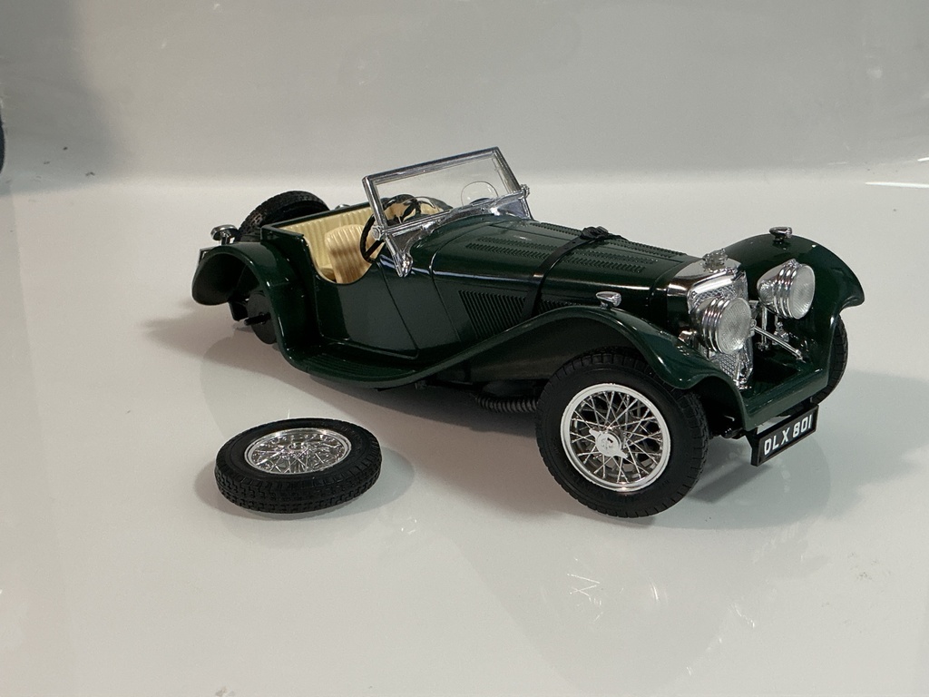 1/18 BURAGO JAGUAR SS 100 1937 GREEN ON CREAM  - Photo 5