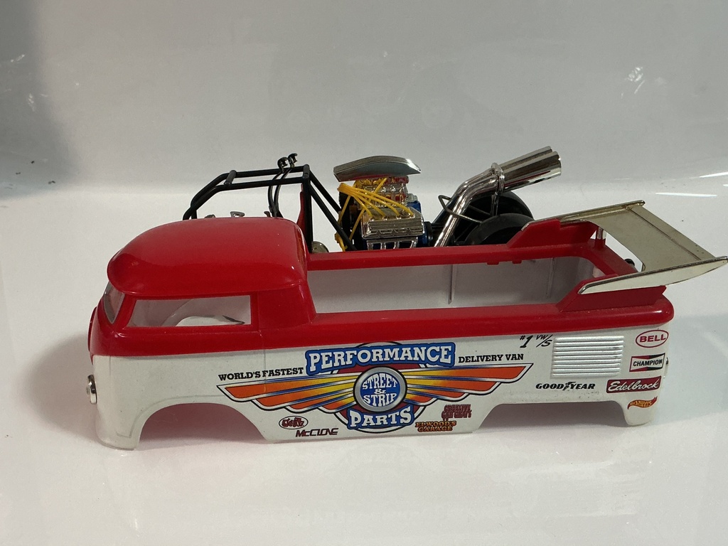 1/18 HOTWHEELS 1999 VW DRAG BUS [BROKEN] - Photo 3