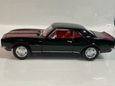 1/18 ROAD LEGENDS 1967 CHEVROLET CAMARO Z28 BLACK ON RED - Photo 2