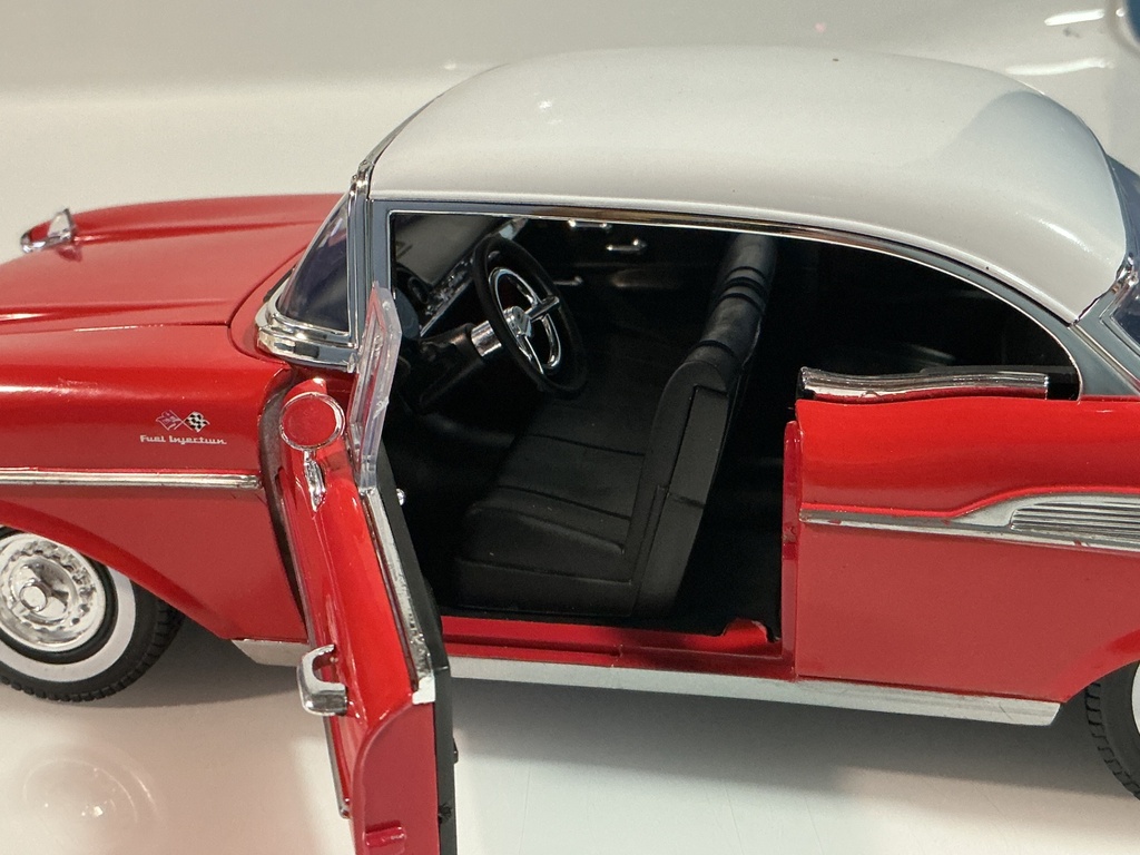1/18 MOTORMAX 1957 CHEVY BEL AIR RED ON BLACK - Photo 4