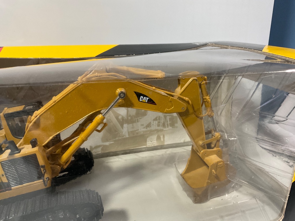 1/50 NORSCOT CAT 5110B HYDRAULIC EXCAVATOR PLASTIC BROKEN - Photo 3