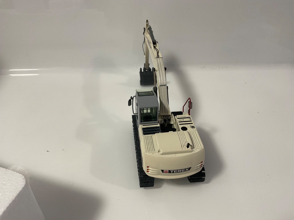 1/50 TEREX TC 225 LC EXCAVATOR  - Photo 5