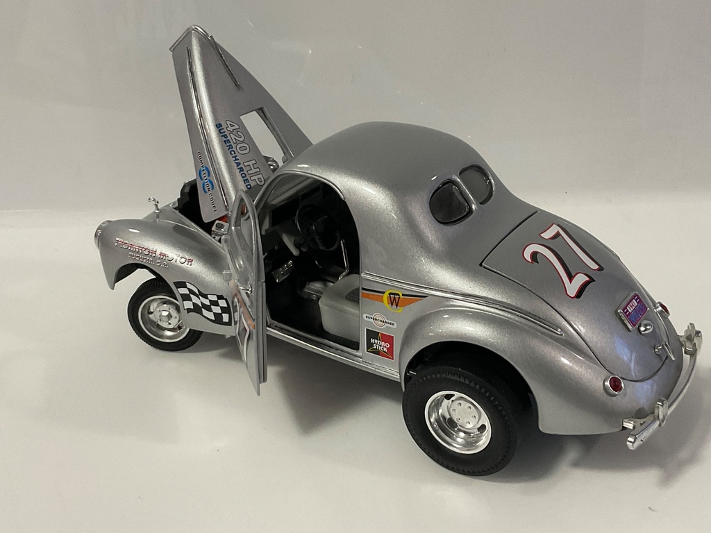 1/18 ROAD SIGNATURE 1941 WILLYS GRAY ON GRAY - Photo 2