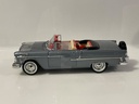 1/18 ERTL 1955 CHEVROLET BEL AIR SILVER ON RED/CREAM MISSING DOOR HANDLE - Photo 2