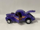 1/18 ROAD LEGENDS 1941 WILLYS CHRYSLER  CORPORATION PURPLE ON BROWN - Photo 2
