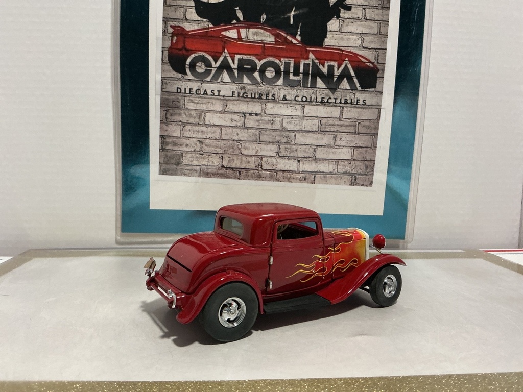 1/24: FRANKLIN MINT 1932 FOD DEVIE COUPE HOT ROD *MINOR PAINT RASH ON ROOF* image