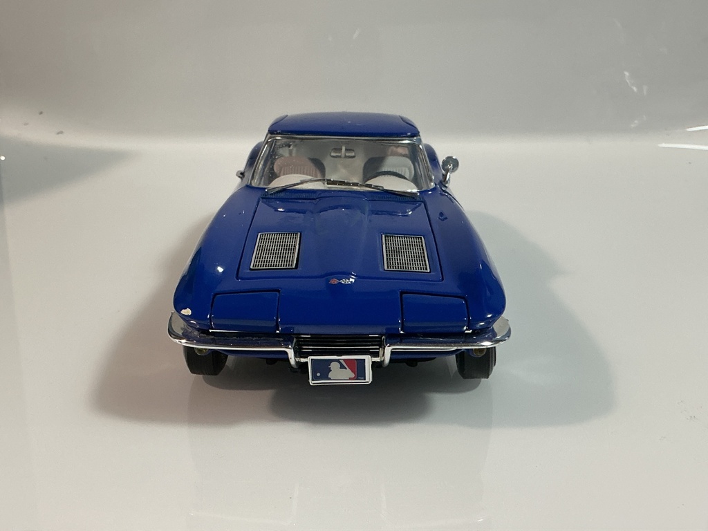 1/18 ERTL 1963 CHEVROLET CORVETTE BLUE ON WHITE - Photo 6