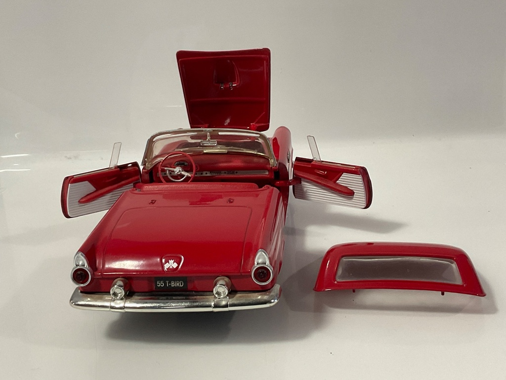 1/18 1955 THUNDERBIRD RED ON RED/WHITE MISSING MIRROR - Photo 3