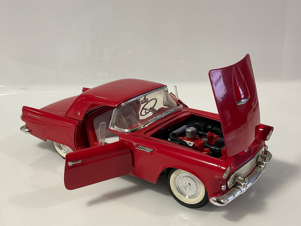 1/18 1955 THUNDERBIRD RED ON RED/WHITE MISSING MIRROR - Photo 5
