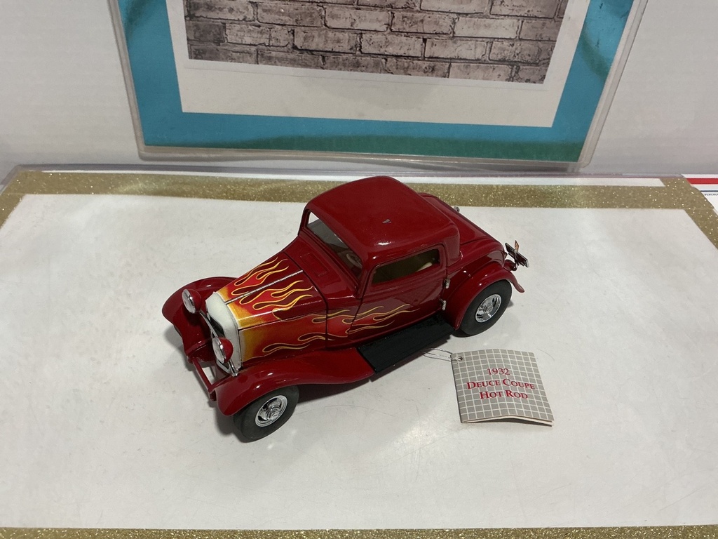 1/24: FRANKLIN MINT 1932 FOD DEVIE COUPE HOT ROD *MINOR PAINT RASH ON ROOF* image