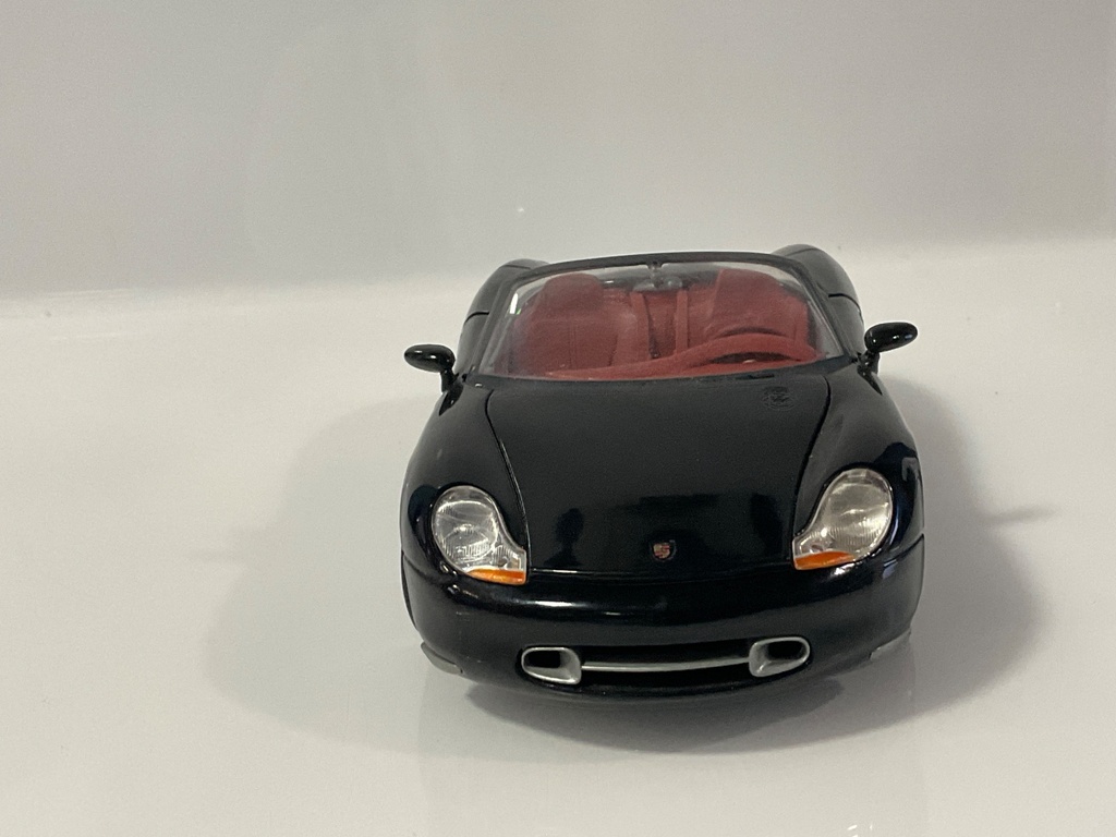 1/18 MAISTO PORSCHE BOXSTER BLACK ON RED - Photo 6