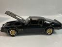 1/18 MAISTO 1978 PONTIAC FIREBIRD TRANS AM BLACK / GOLD ON GOLD - Photo 2