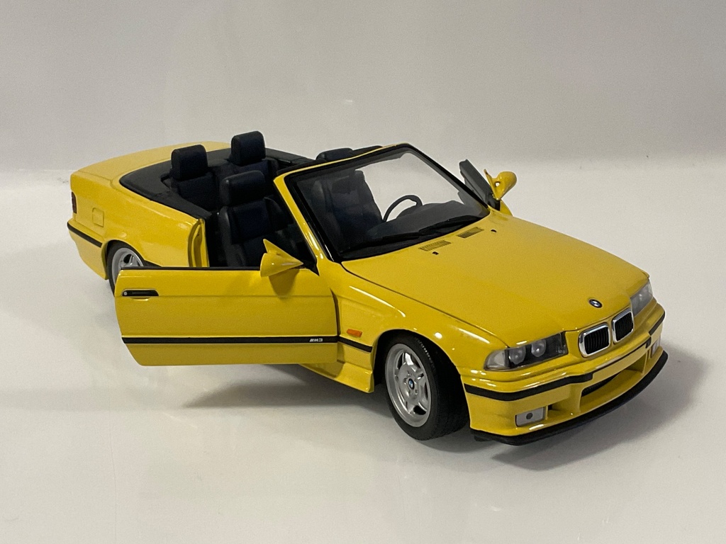 1/18 UT MODELS BMW M3 SERIES CABRIOLET  YELLOW ON BLACK - Photo 4