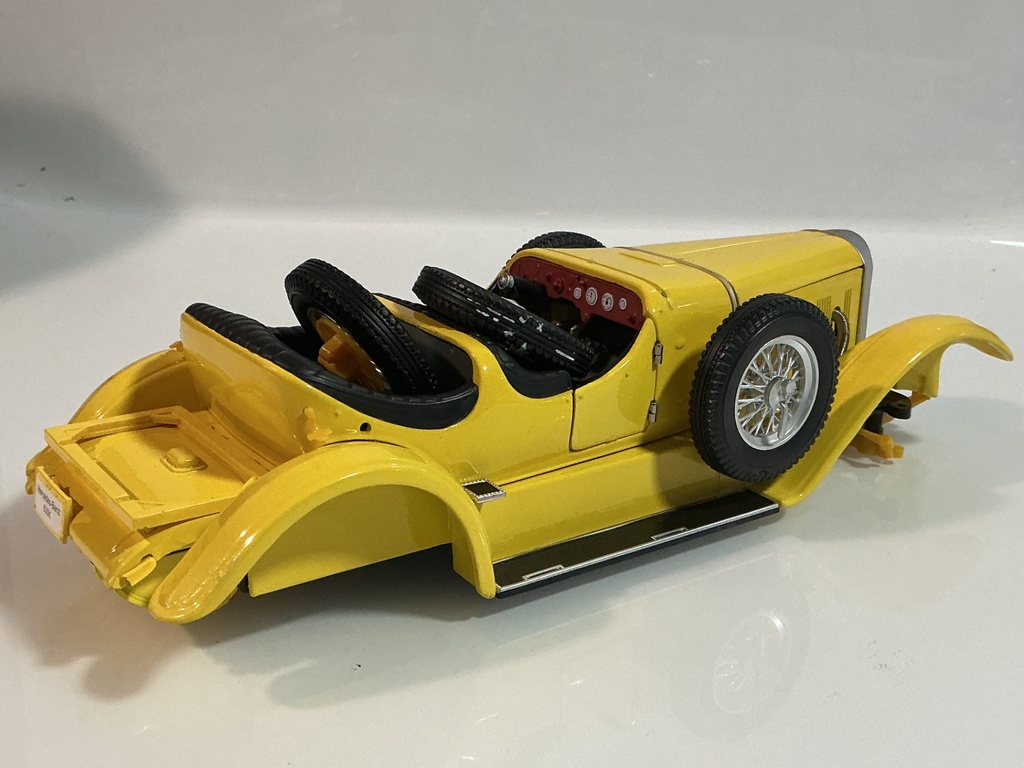 1/18 RICKO MERCEDES BENZ 630K [PARTS CAR] YELLOW ON BLACK - Photo 5