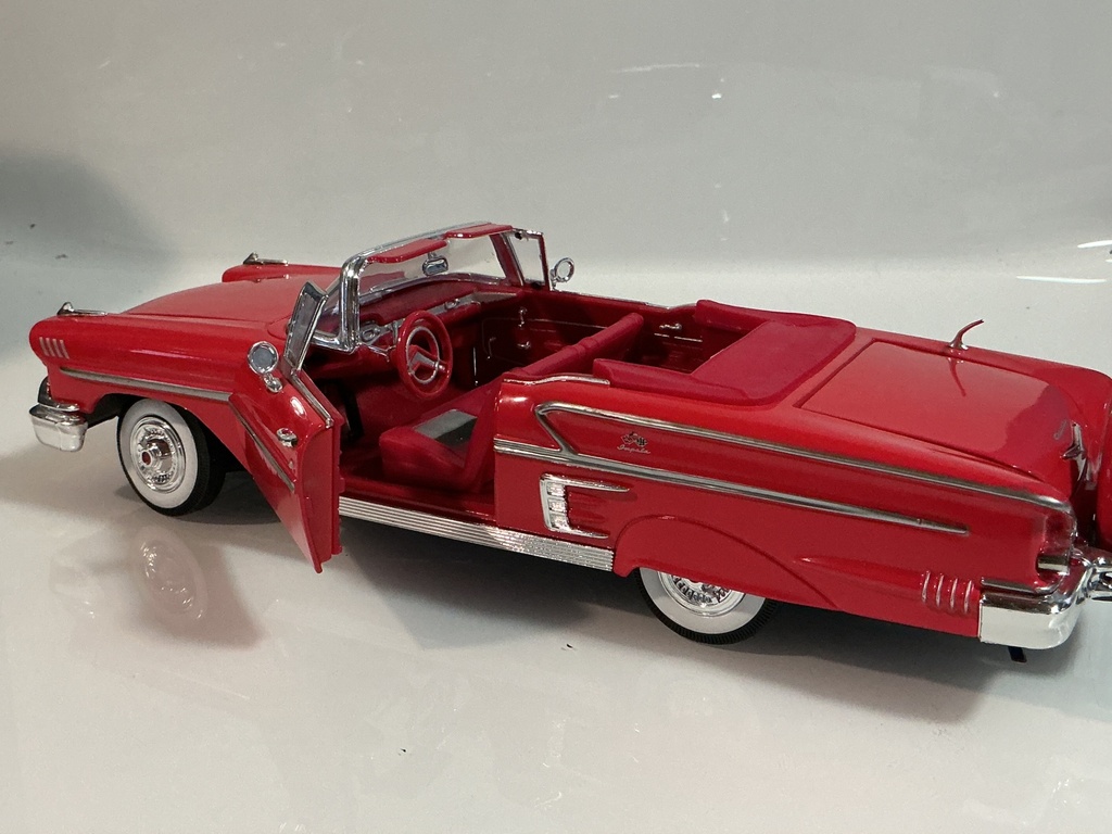 1/18 MOTORMAX 1958 CHEVROLET IMPALA RED ON RED - Photo 2