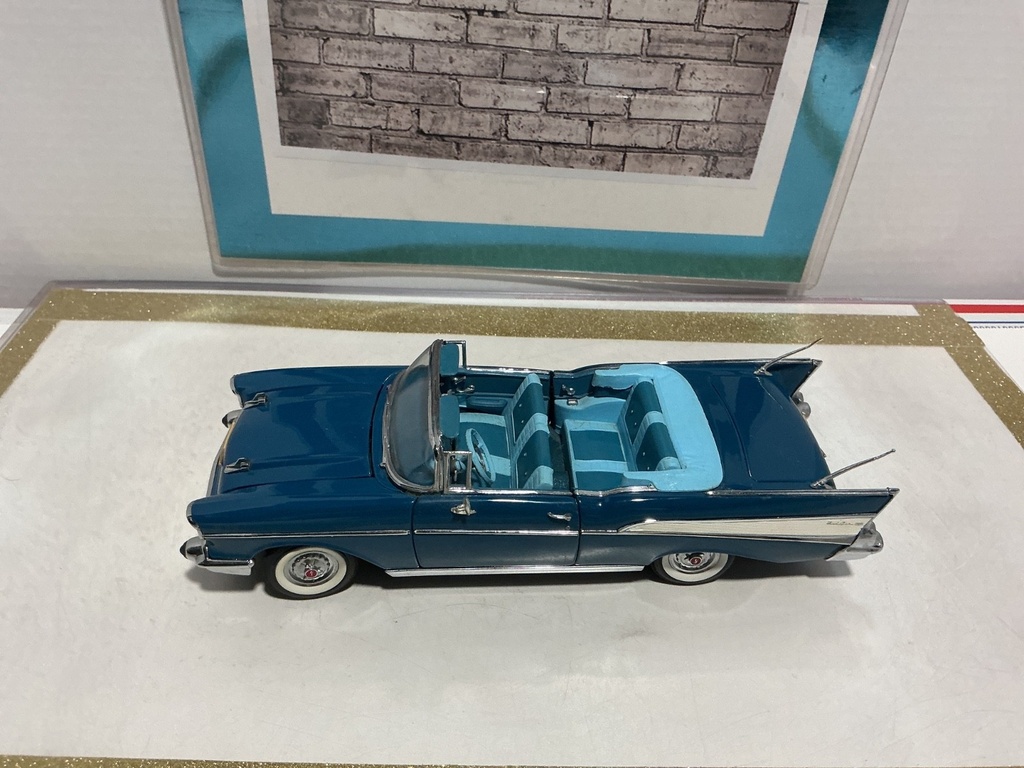 1/24: DANBURY MINT 1957 CHEVROLET BEL AIR *MISSING DOOR HANDLE* image