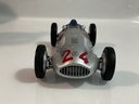 1/18 CMC 1939 W165 MERCEDES BENZ SILVER ON BLUE - Photo 2